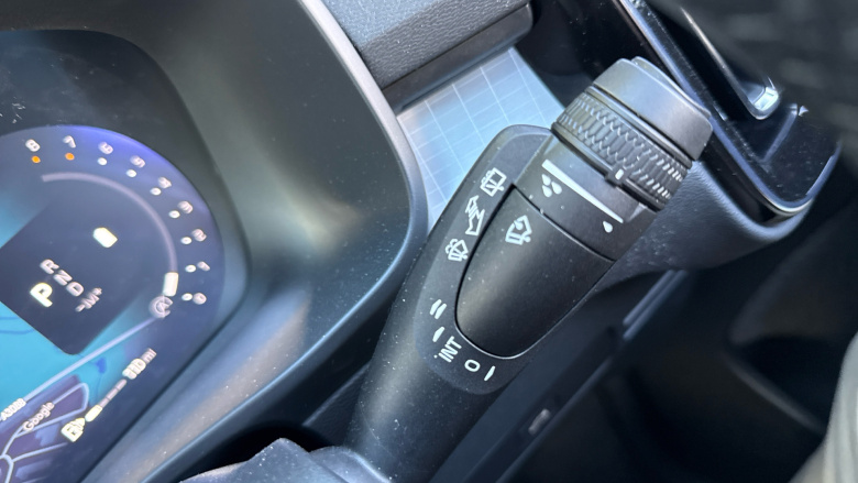 Volvo XC40 2.0 B3P Plus Black Edition 5dr Auto Petrol Estate